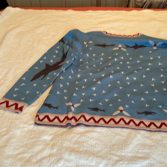 MEN’s XXL ugly Christmas sweater (worn one time) Santa vs Shark - Picture 4 of 8